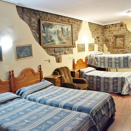 Hotel Mur Jaca Ruang foto