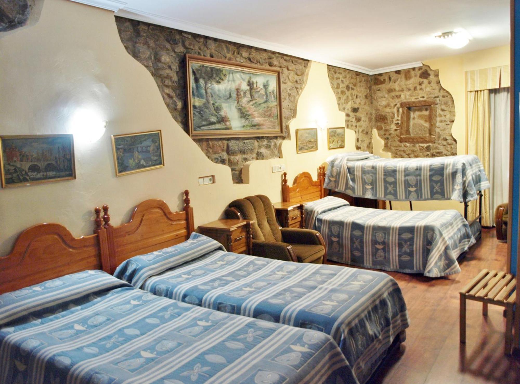 Hotel Mur Jaca Ruang foto